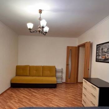 Сдается 1-комнатная квартира, 38 м²