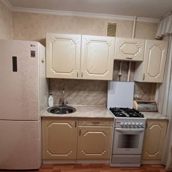 Сдается 1-комнатная квартира, 38 м²