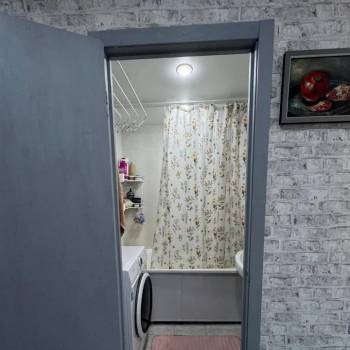 Продается 1-комнатная квартира, 28,4 м²