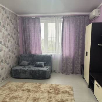 Сдается 1-комнатная квартира, 40 м²