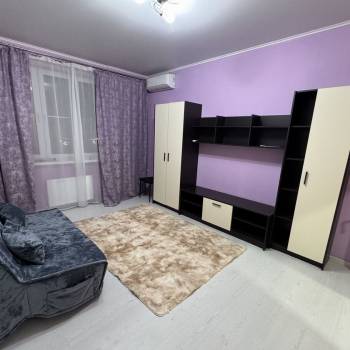 Сдается 1-комнатная квартира, 40 м²