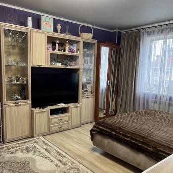 Продается 1-комнатная квартира, 44 м²