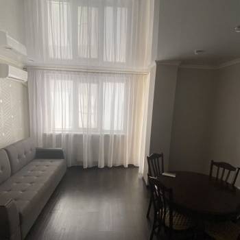 Сдается 1-комнатная квартира, 40 м²
