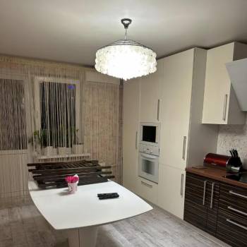Сдается 2-х комнатная квартира, 65,4 м²