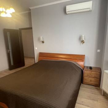 Сдается 2-х комнатная квартира, 80 м²