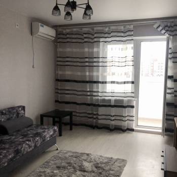 Сдается 1-комнатная квартира, 37 м²
