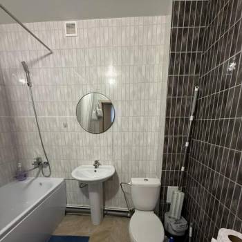 Сдается 1-комнатная квартира, 43 м²