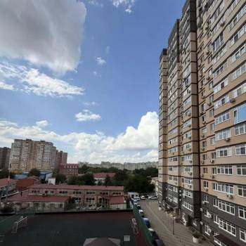 Продается 1-комнатная квартира, 43,12 м²