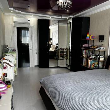 Сдается 1-комнатная квартира, 60 м²
