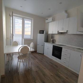 Сдается 1-комнатная квартира, 39 м²