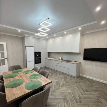 Сдается 2-х комнатная квартира, 63,8 м²