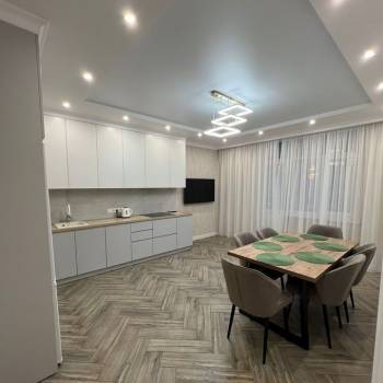Сдается 2-х комнатная квартира, 63,8 м²
