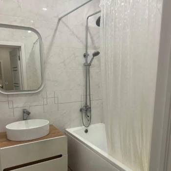 Сдается 2-х комнатная квартира, 65 м²