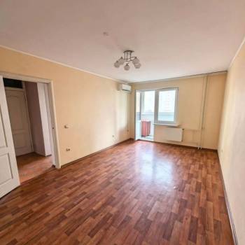 Продается 1-комнатная квартира, 37,8 м²