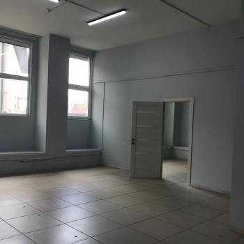Сдается Нежилое помещение, 680 м²
