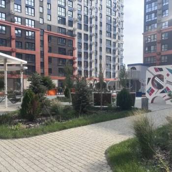 Продается 1-комнатная квартира, 41 м²