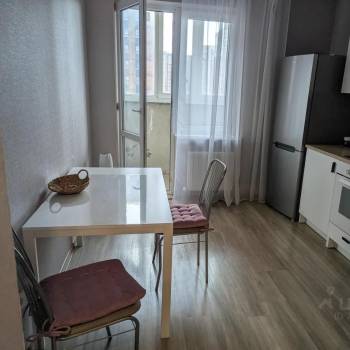 Сдается 1-комнатная квартира, 39,4 м²
