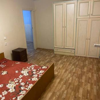 Сдается 1-комнатная квартира, 50 м²