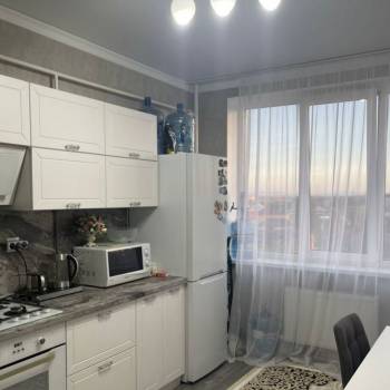 Сдается 1-комнатная квартира, 43 м²