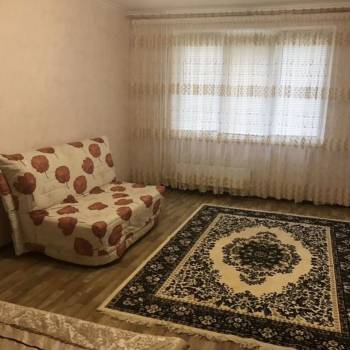 Сдается 1-комнатная квартира, 40 м²