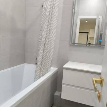 Сдается 1-комнатная квартира, 49 м²