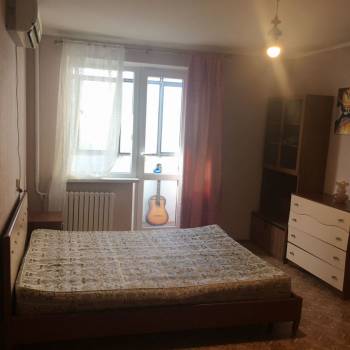 Сдается 2-х комнатная квартира, 70 м²