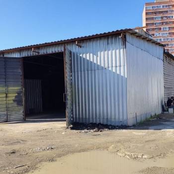 Сдается Нежилое помещение, 300 м²