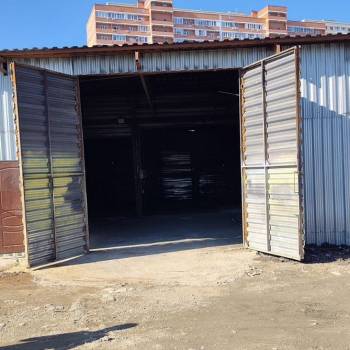 Сдается Нежилое помещение, 300 м²