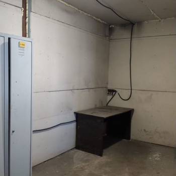Сдается Нежилое помещение, 300 м²