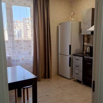Продается 1-комнатная квартира, 40 м²