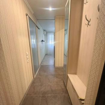 Продается 1-комнатная квартира, 35 м²