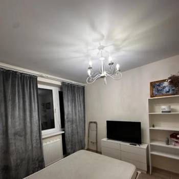 Сдается 1-комнатная квартира, 56,5 м²