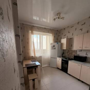 Сдается 1-комнатная квартира, 39 м²