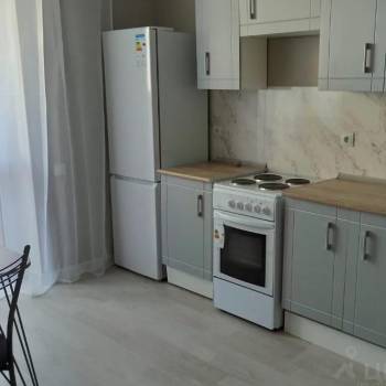 Сдается 1-комнатная квартира, 40 м²