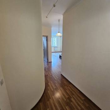 Сдается 1-комнатная квартира, 51 м²