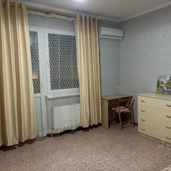 Сдается 1-комнатная квартира, 37 м²