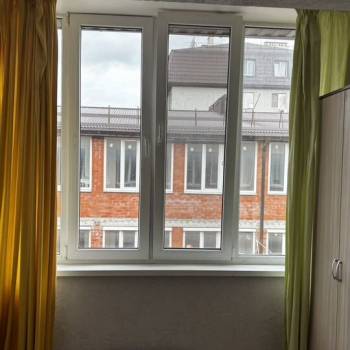 Продается 1-комнатная квартира, 37,3 м²