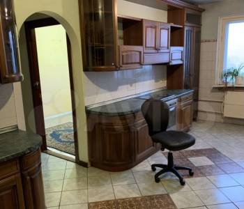 Продается Многокомнатная квартира, 112 м²
