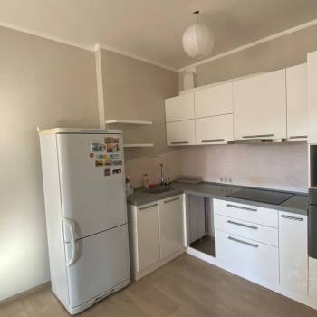 Сдается 2-х комнатная квартира, 72 м²