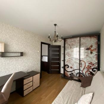 Сдается Многокомнатная квартира, 70 м²
