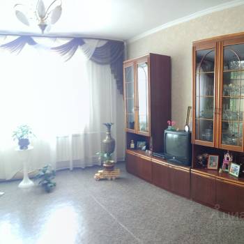 Продается Многокомнатная квартира, 82 м²