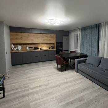 Продается Многокомнатная квартира, 71,2 м²