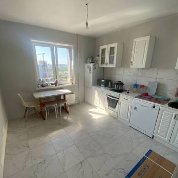 Продается 1-комнатная квартира, 39,5 м²
