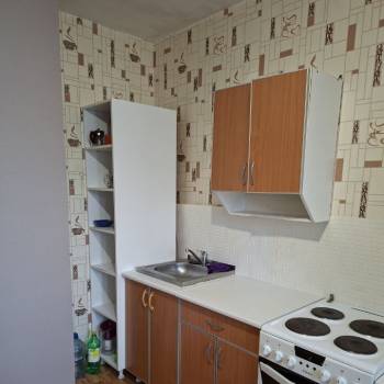 Продается 1-комнатная квартира, 37 м²