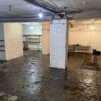 Сдается Нежилое помещение, 200 м²
