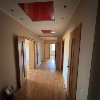 Продается 3-х комнатная квартира, 102 м²