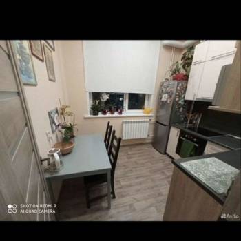 Продается 1-комнатная квартира, 45 м²