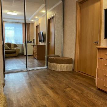 Продается 3-х комнатная квартира, 49 м²