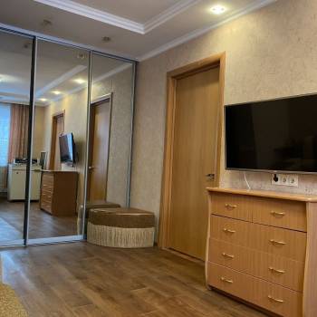 Продается 3-х комнатная квартира, 49 м²