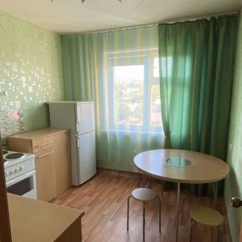 Сдается 1-комнатная квартира, 41 м²